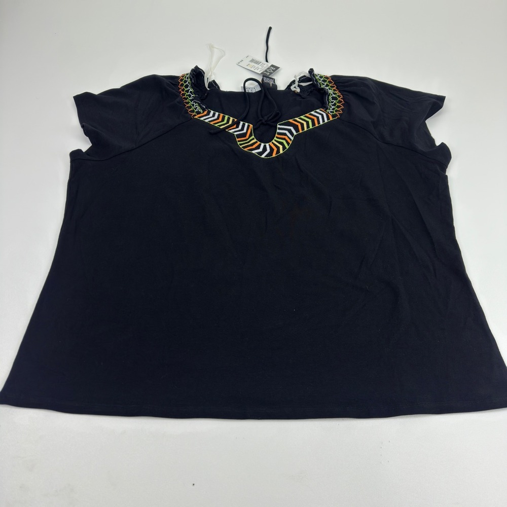 RQT Woman Out‎ Of The Box Black Embroidered Short Sleeve Plus Size Top 3X W0078